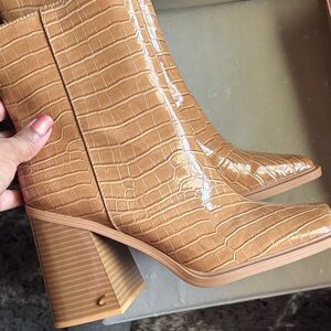NWOB Circus by Sam Edelman Croc-Embossed Brown Heeled Boots